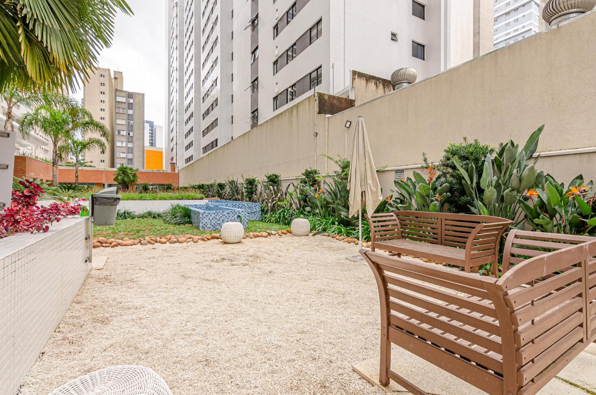 Lifespace Curitiba - Apartamentos Urooms Eksteriør billede
